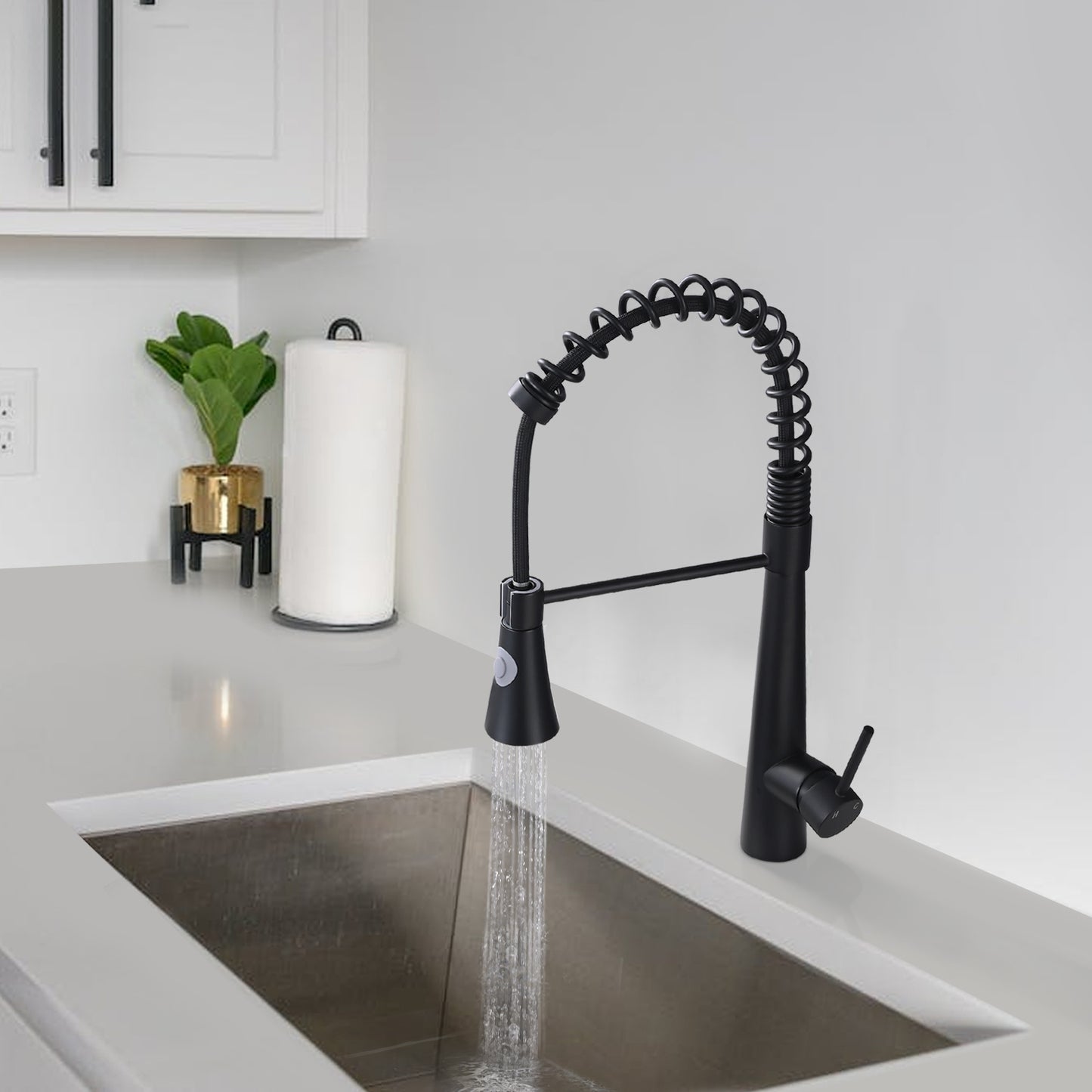 Kitchen Faucet with Pull Down Sprayer; Commercial Style Kitchen Sink Faucet; Faucets for Kitchen Sinks; Single-Handle; Magnetic Docking Spray Head; Matte Black